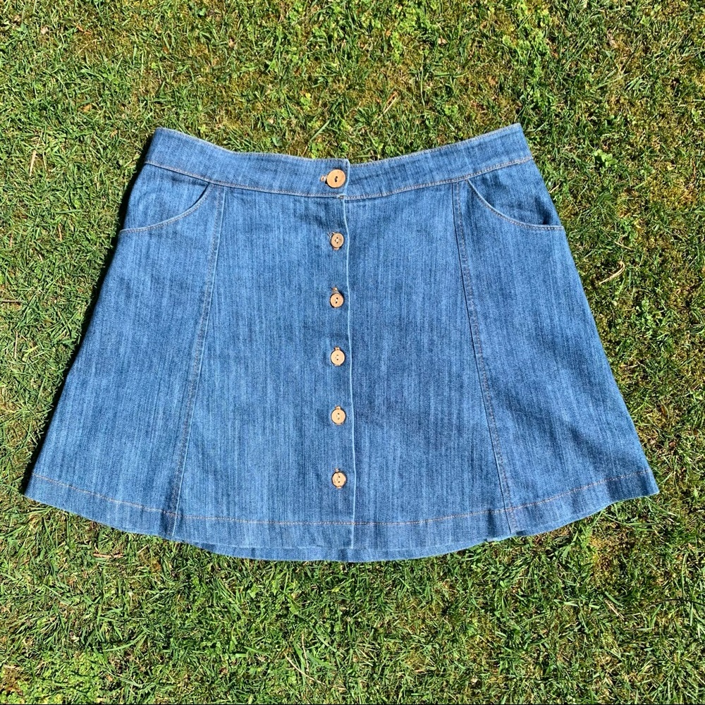 90’s Style Button Front Denim Mini Skirt